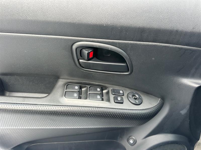 Kia Rondo 6