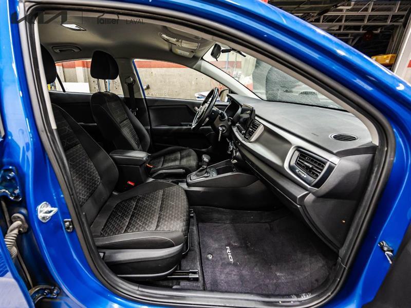 2021 Kia Rio - Image 13