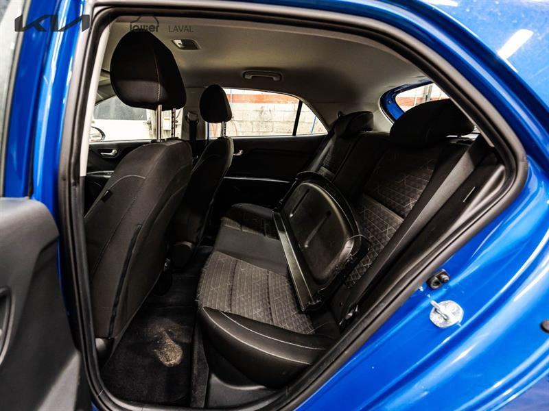 2021 Kia Rio - Image 15