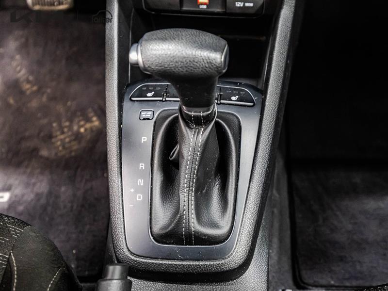 2021 Kia Rio - Image 20