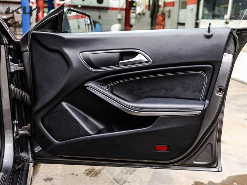 2018 Mercedes-Benz CLA - Image 17