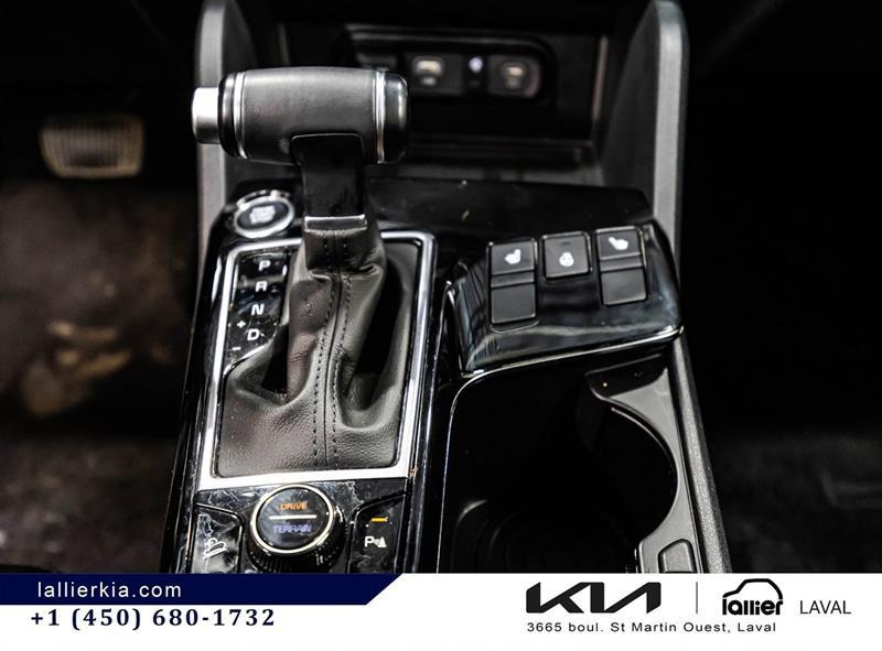 2025 Kia Sportage - Image 25