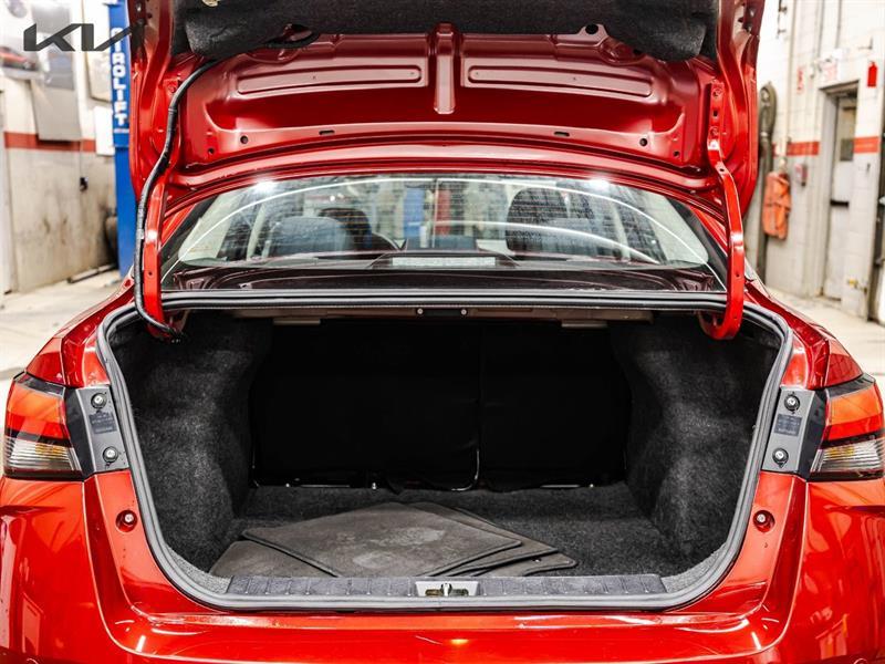nissan Versa 2024 - 20