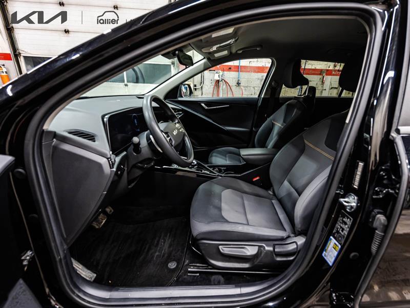 2023 Kia Niro - Image 8