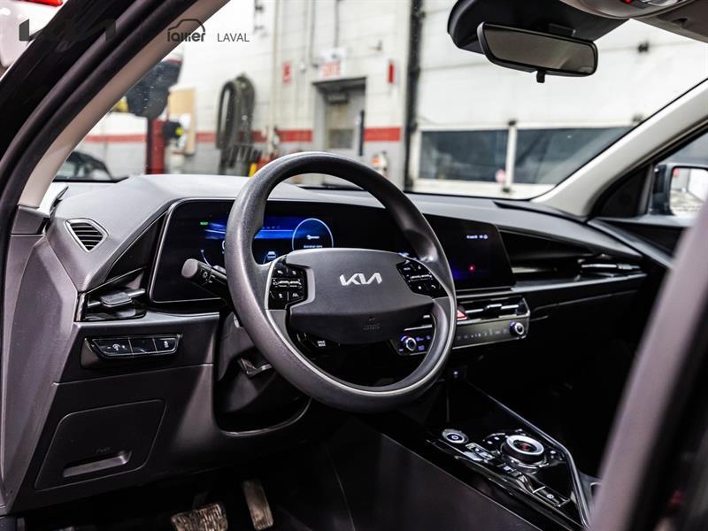 2023 Kia Niro - Image 9