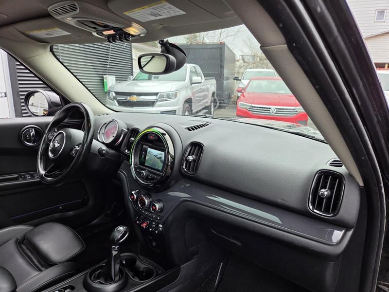 2019 Mini Countryman - Image 10