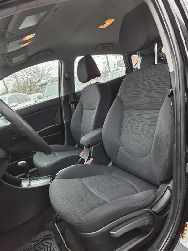 2017 Hyundai Accent - Image 15