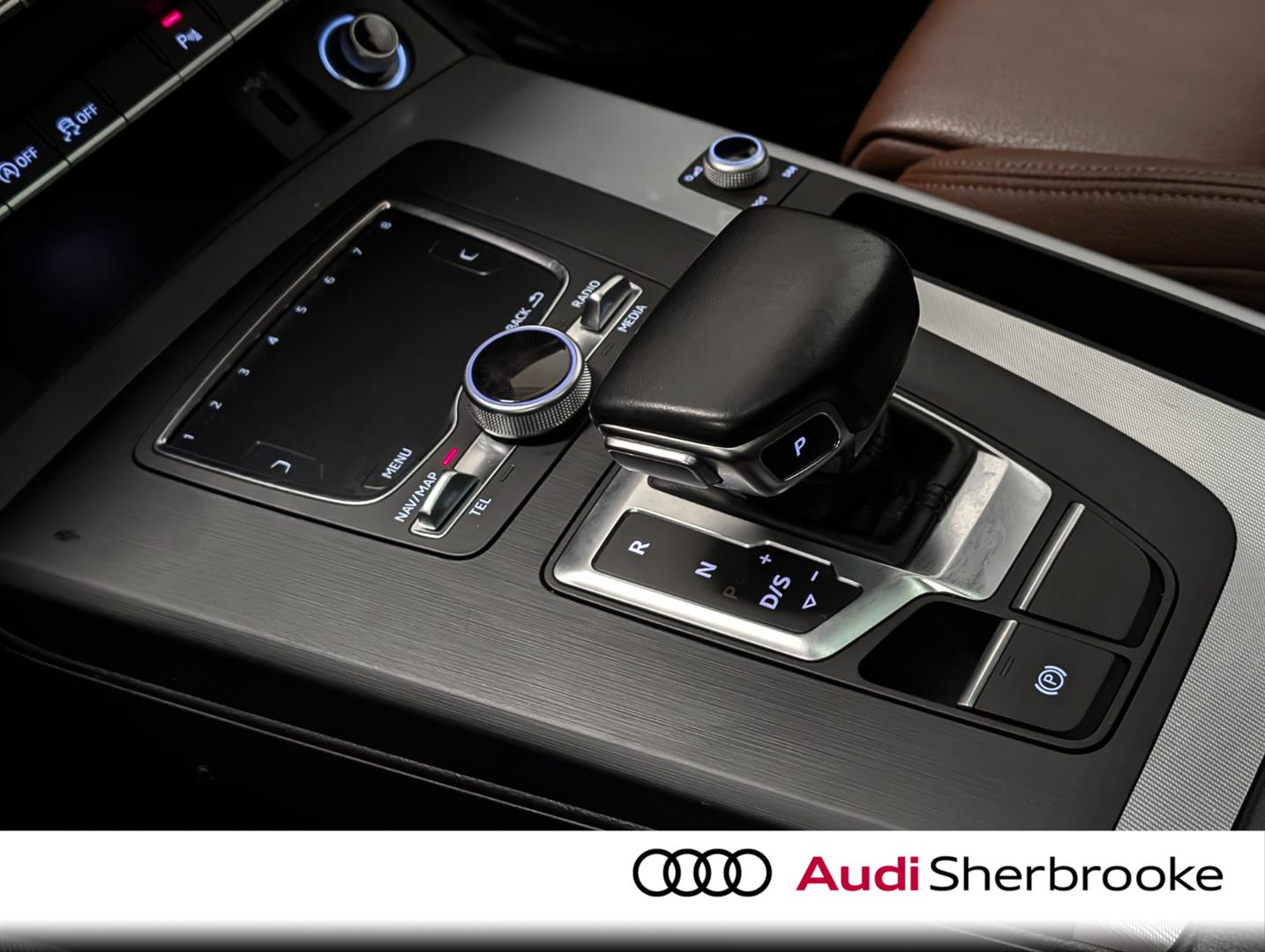 audi Q5 2018 - 17