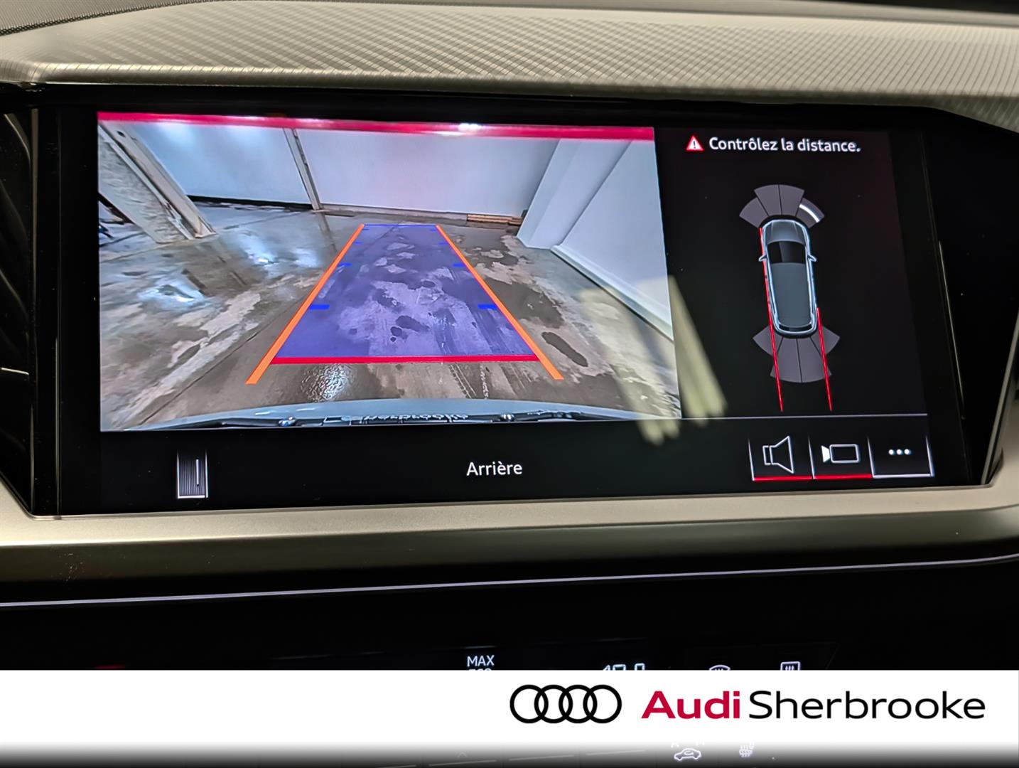 audi Q4 e-tron 2025 - 13