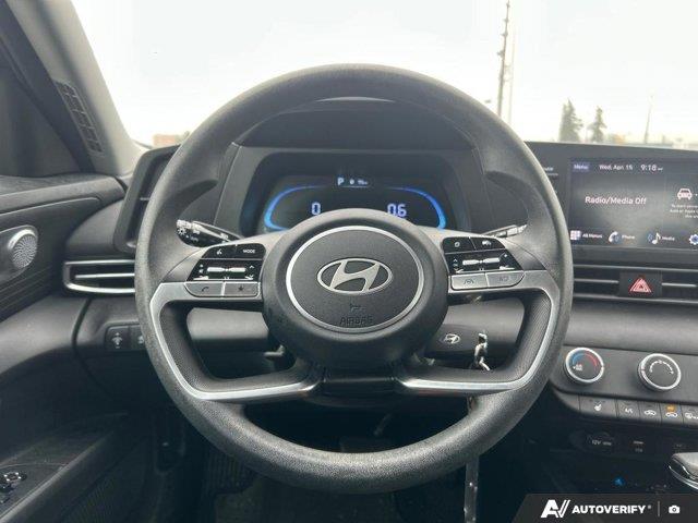 hyundai Elantra 2024 - 17