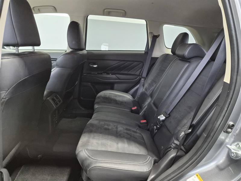 mitsubishi Outlander 2019 - 23