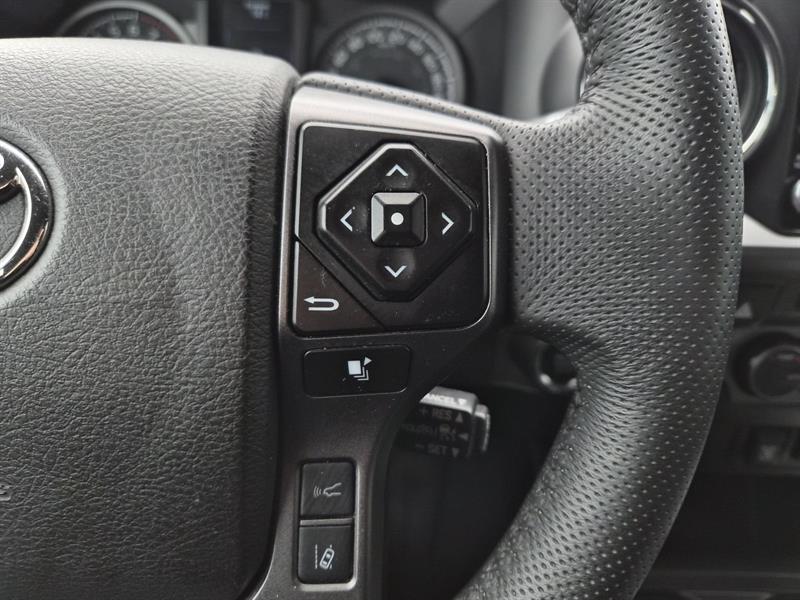 toyota Tacoma 2023 - 16