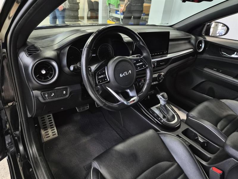 kia Forte 2023 - 10