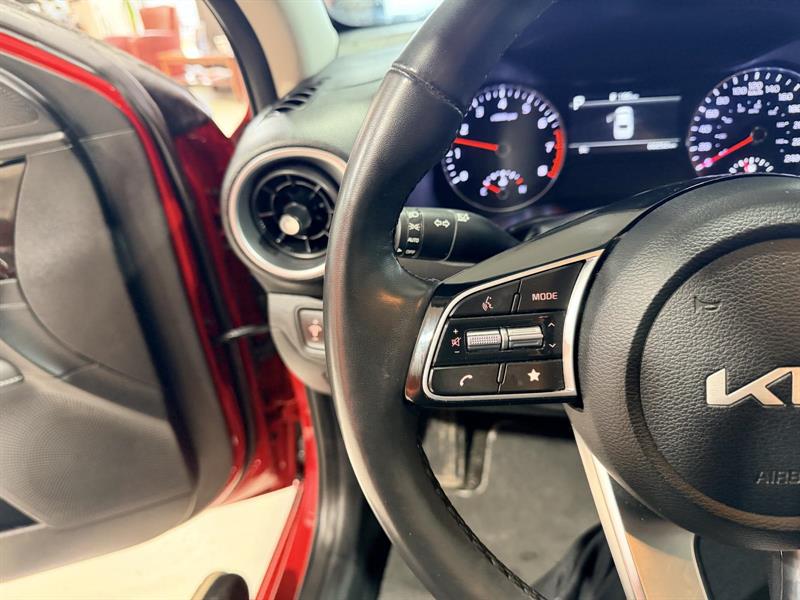 kia Forte 2024 - 18