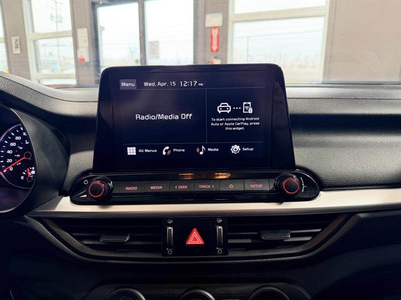 kia Forte 2024 - 20