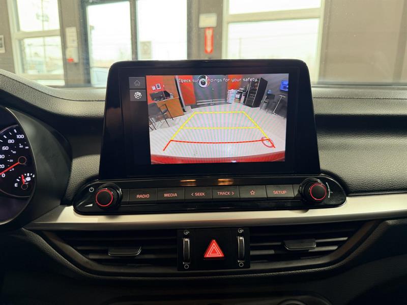 kia Forte 2024 - 21