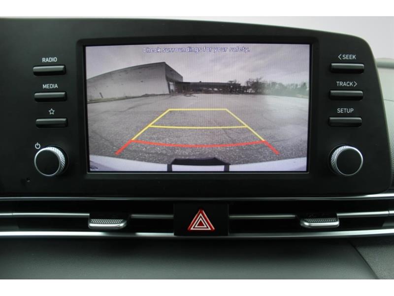 hyundai Elantra 2023 - 17