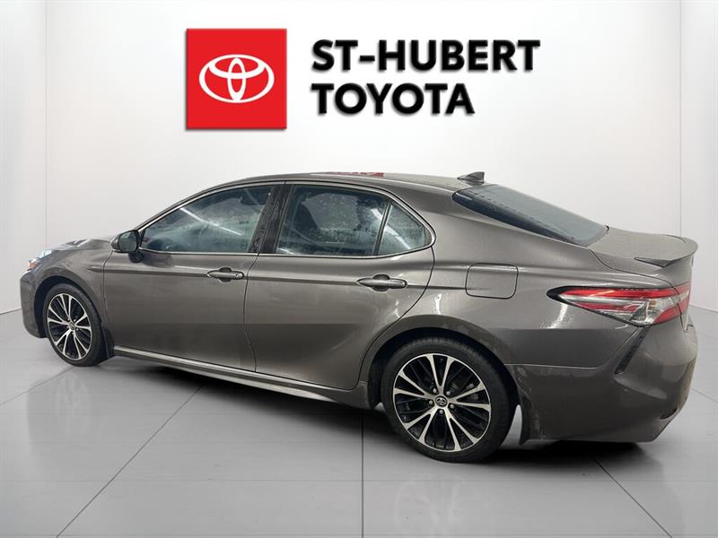 toyota Camry 2018 - 4