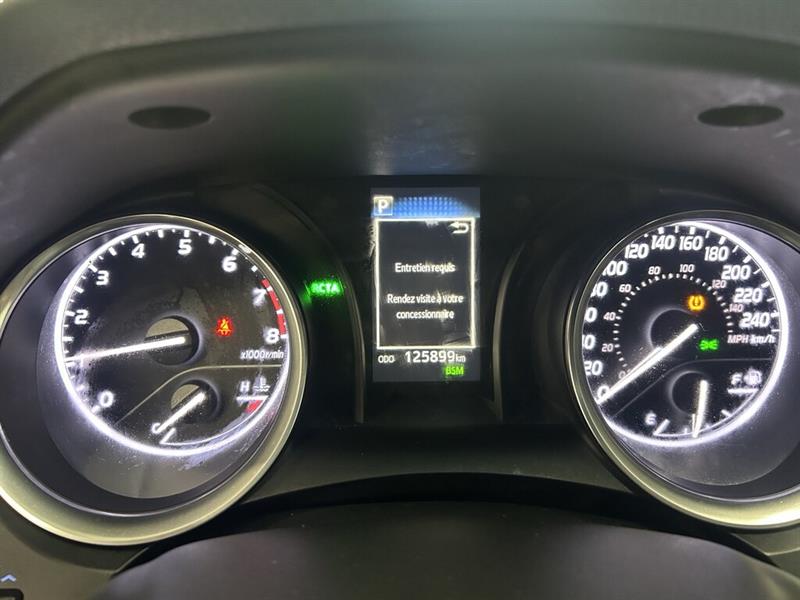 toyota Camry 2018 - 12