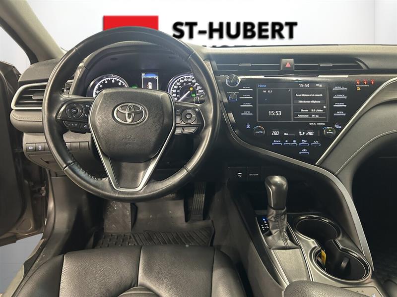 toyota Camry 2018 - 16