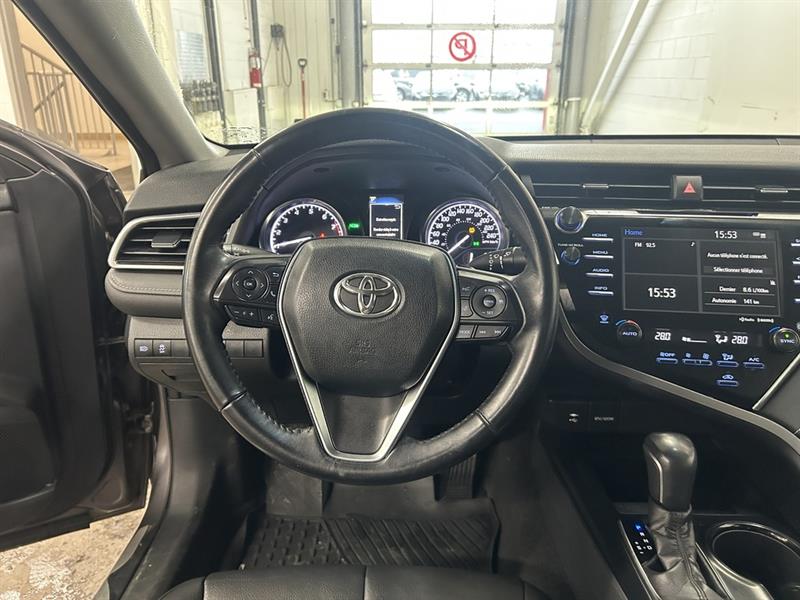 toyota Camry 2018 - 17