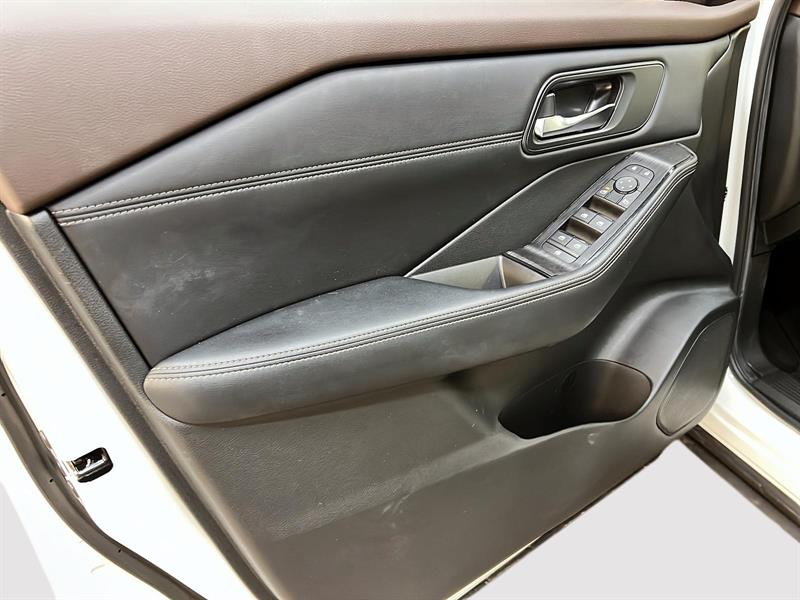 nissan Rogue 2023 - 25
