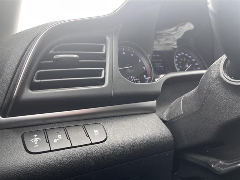 hyundai Elantra 2020 - 13