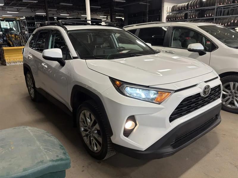 toyota RAV4 2021