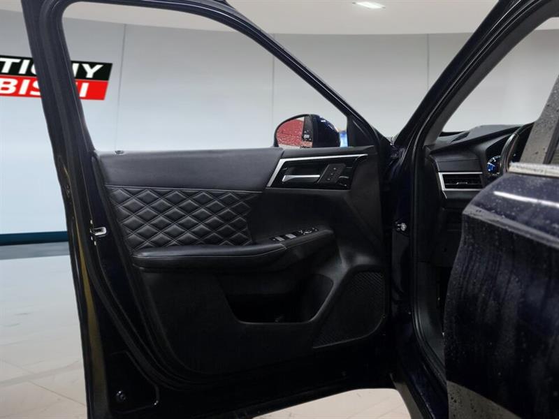 mitsubishi Outlander 2023 - 9