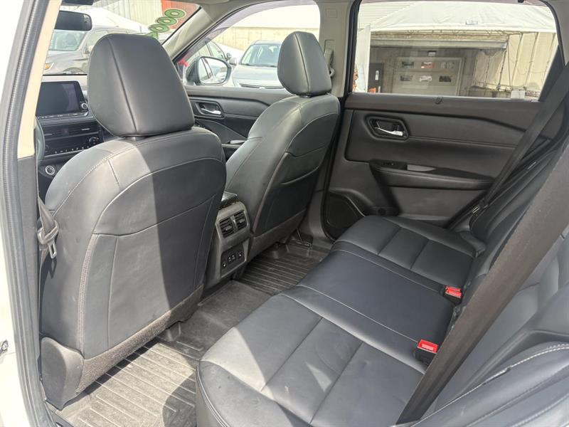 nissan Rogue 2023 - 25