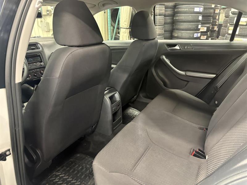 volkswagen Jetta 2014 - 12