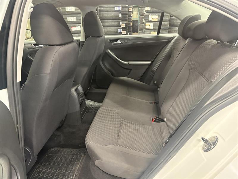 volkswagen Jetta 2014 - 24