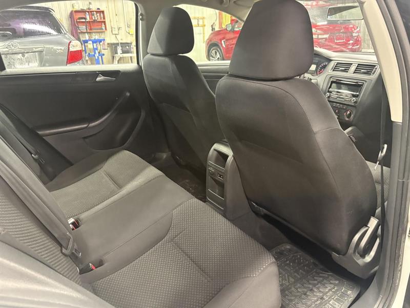 volkswagen Jetta 2014 - 27