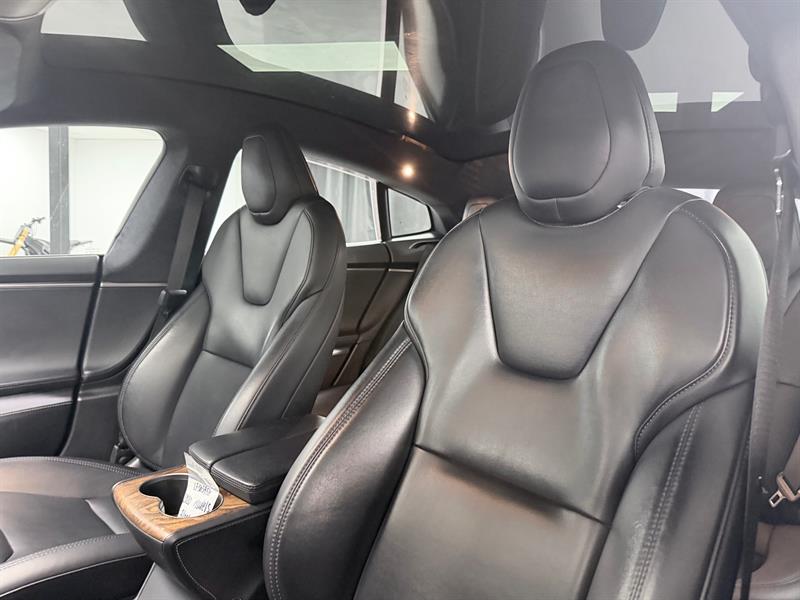 tesla Model S 2020 - 12