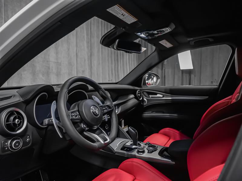 alfa romeo Stelvio 2026 - 7