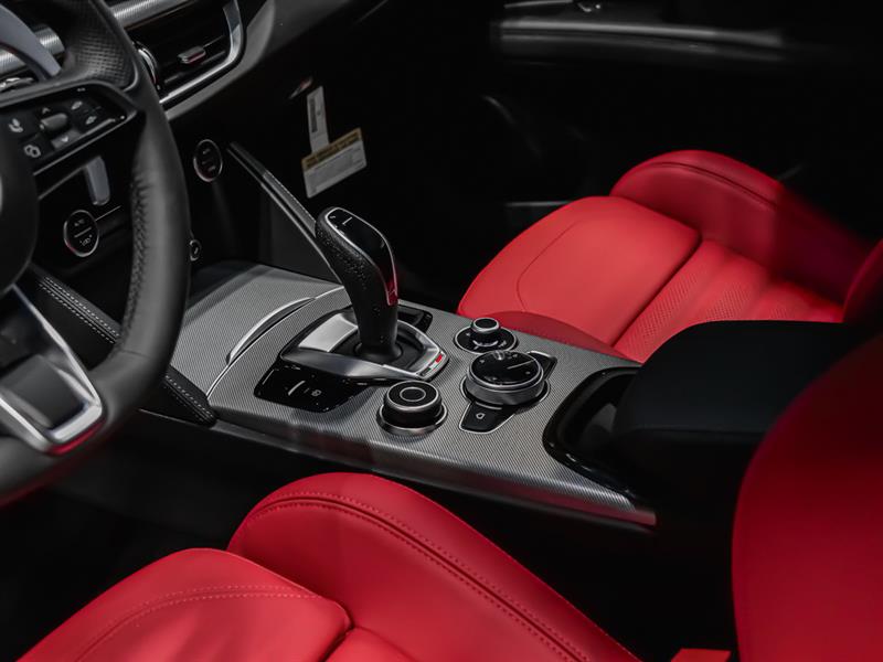 alfa romeo Stelvio 2026 - 8