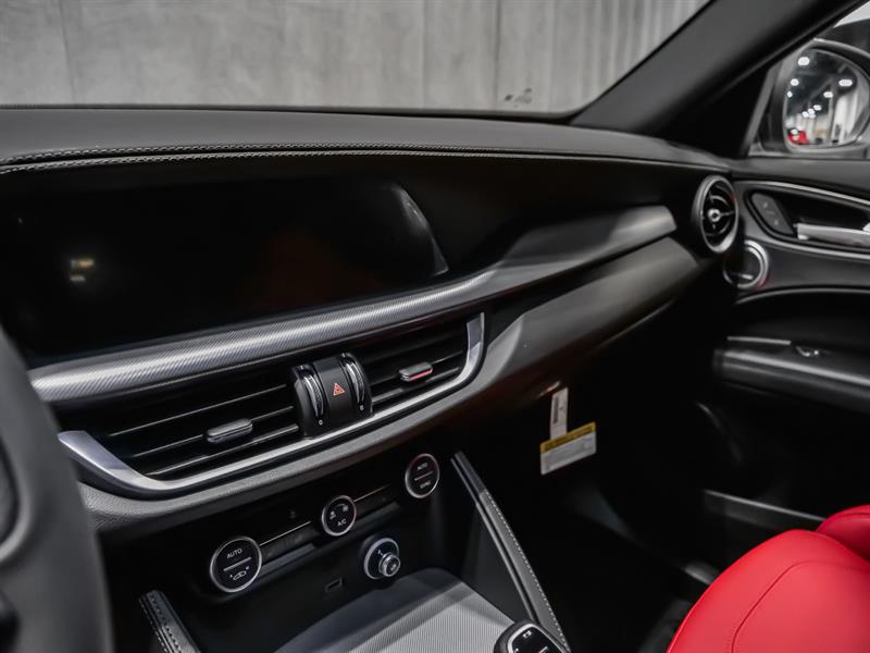 alfa romeo Stelvio 2026 - 15