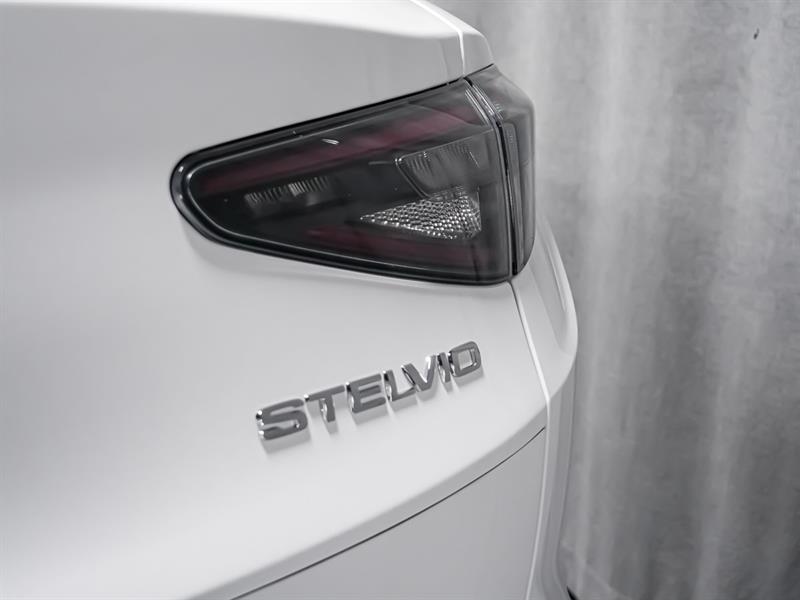 alfa romeo Stelvio 2026 - 25