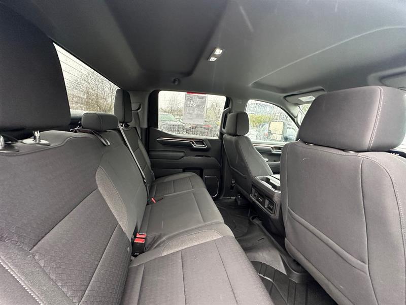 chevrolet Silverado 1500 2022 - 17