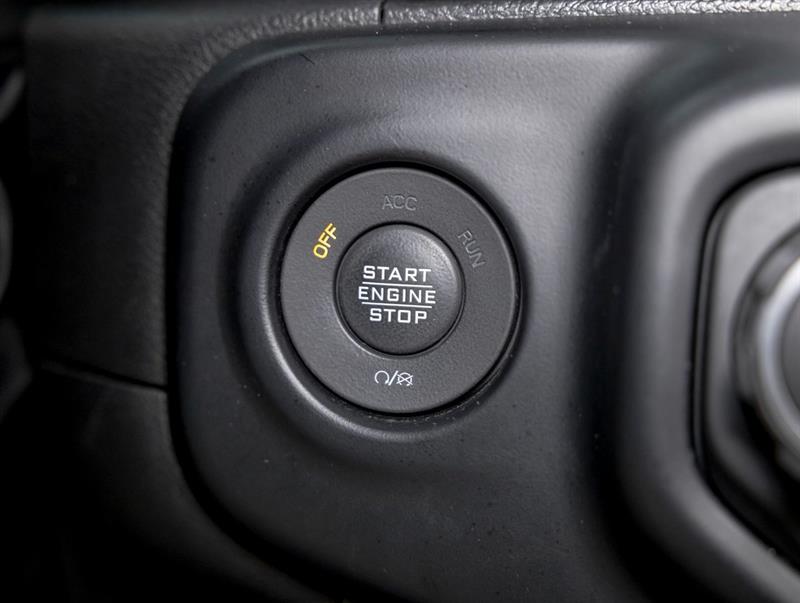 jeep Wrangler 2023 - 26