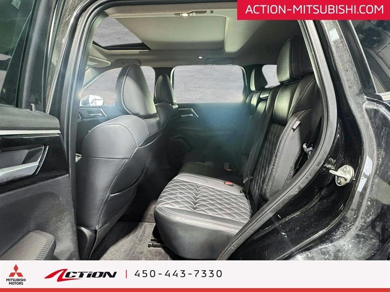 mitsubishi Outlander 2022 - 30