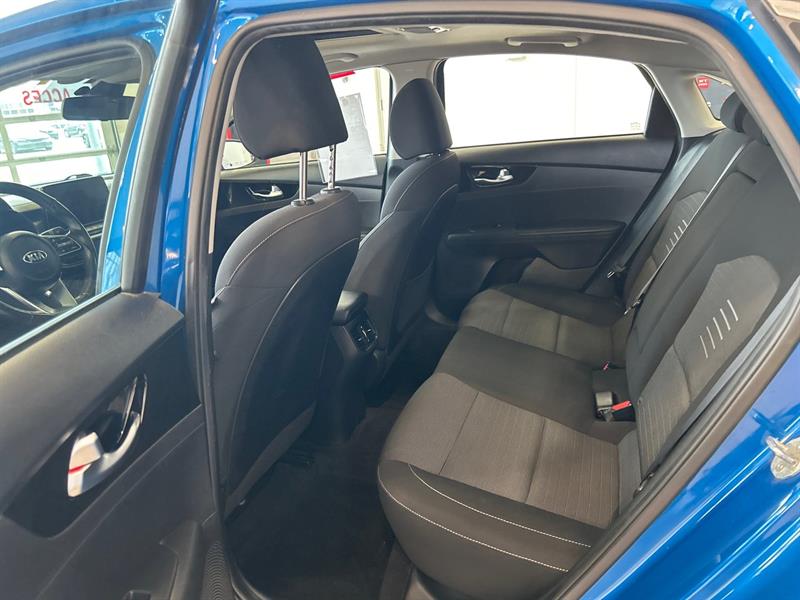 kia Forte 2021 - 18