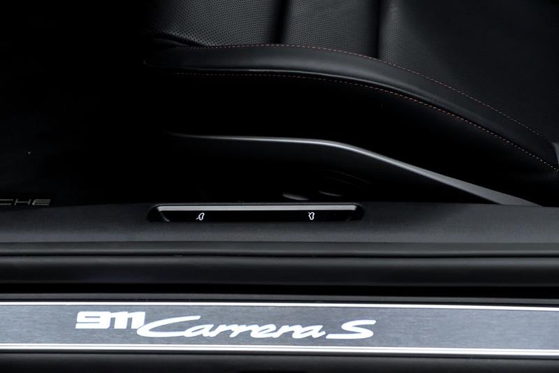 porsche 911 2025 - 12