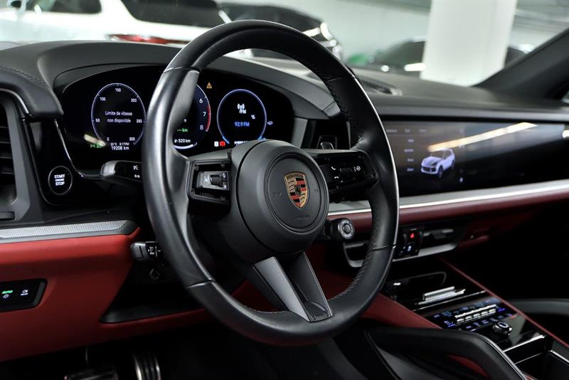porsche Cayenne 2025 - 12