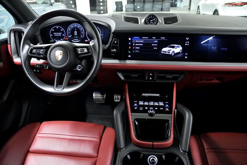 porsche Cayenne 2025 - 24