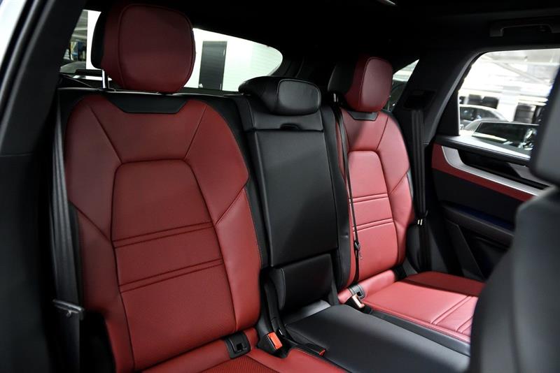 porsche Cayenne 2025 - 26