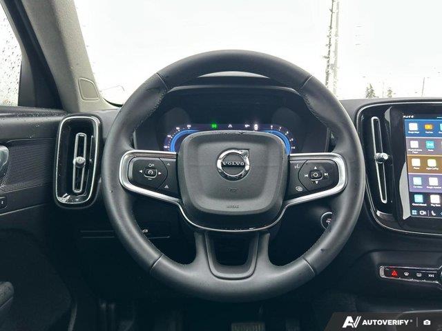 volvo XC40 2023 - 17