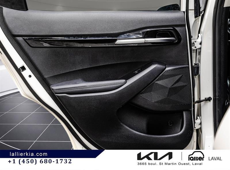 2025 Kia Seltos - Image 13