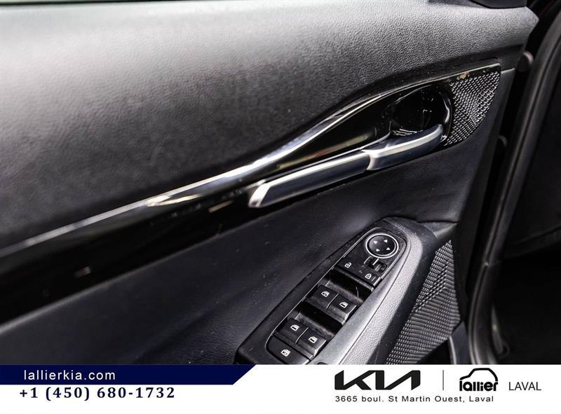 2023 Kia Seltos - Image 12