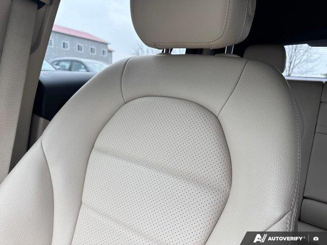 mercedes-benz GLC 300 2019 - 23
